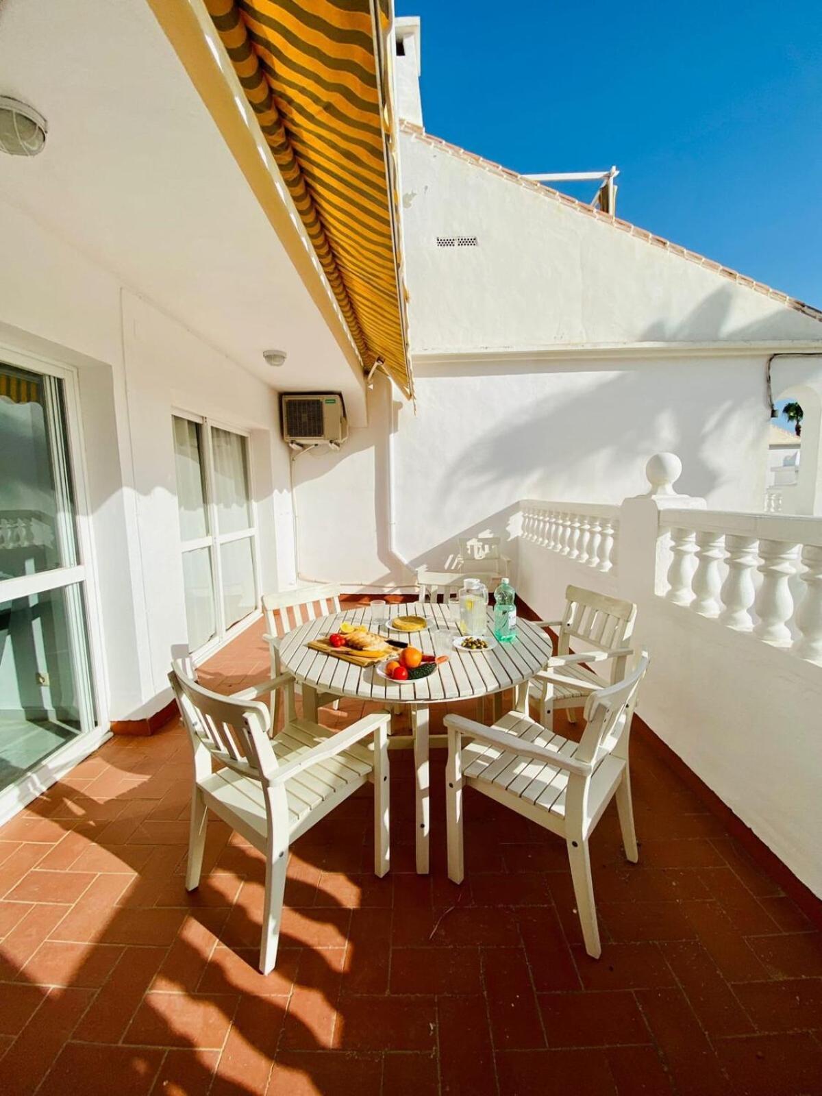 Apartamento Con Piscina En Las Rosas De Capistrano Nerja Exterior foto